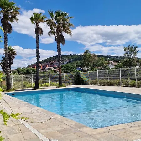 Superbe Avec Piscine En Résidence à - Fr-1-472-151 * Sète