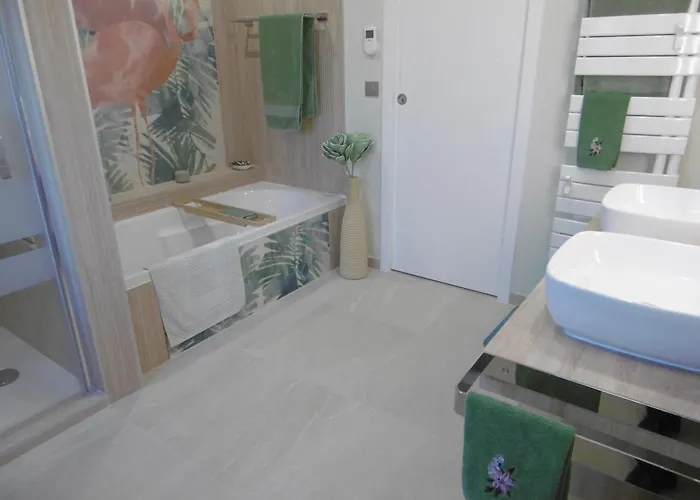 Superbe villa avec piscine en résidence à Sète - FR-1-472-151 *